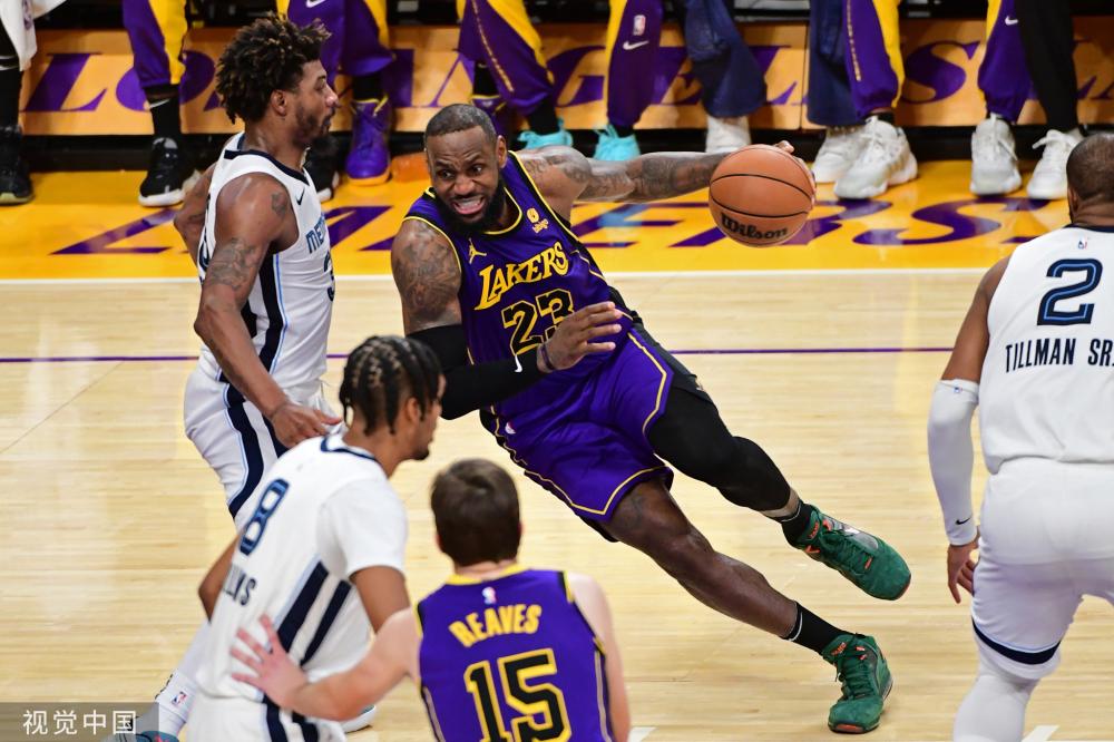 给予福克斯 给予福克斯